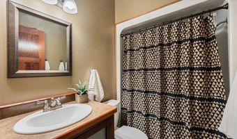 3411 Pawnee Dr SE, Alexandria, MN 56308