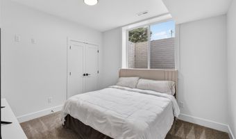 1403 19th St SE, Altoona, IA 50009
