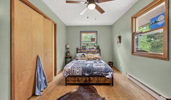 147 Iron Ore Ln, Barren Springs, VA 24313