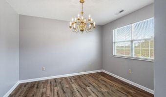 2412 Colonial Dr, Athens, TN 37303