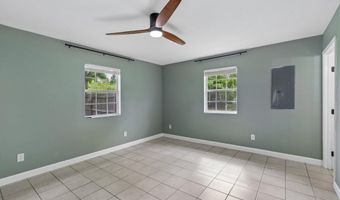 27 Chantilly Ter, Bay St. Louis, MS 39520