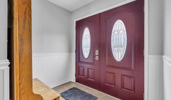 7 Glenwood Dr, Bayville, NJ 08721