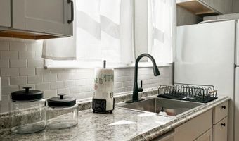 53 Thompson St, Amesbury, MA 01913