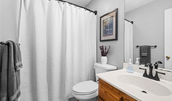 3211 Cardinal Creek Cir A & B, Bentonville, AR 72712