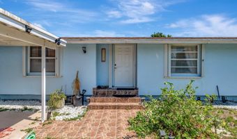 3935 Chickasha Rd, Atlantis, FL 33462