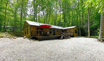2052 Granny Squirrel Dr, Andrews, NC 28901