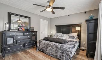 167 Swanee Ln, Woodstock, GA 30188