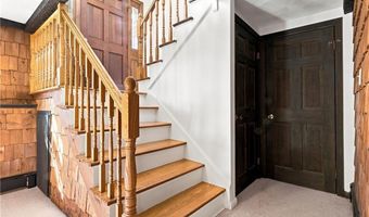 31 Monica Dr, Cumberland, RI 02864
