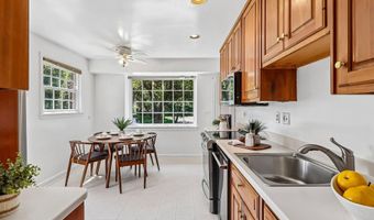 5601 KIRKWOOD Dr, Bethesda, MD 20816