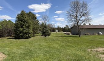 12867 E Pleasant Valley Dr, Aberdeen, SD 57401