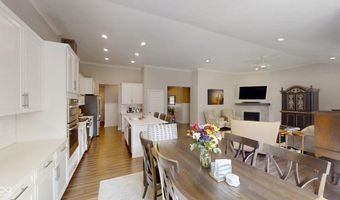 10277 Pigato Dr, Zionsville, IN 46077