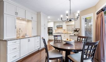 6295 SW TILLAMOOK Pl, Beaverton, OR 97007