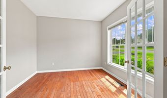 63 Meadow Brook Rd, Brookfield, CT 06804