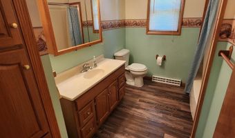 1703 E Mcgregor St, Algona, IA 50511