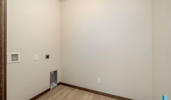 2409 E Tinley St, Brandon, SD 57005