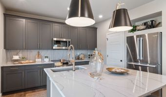 22362 E 38th Pl, Aurora, CO 80019