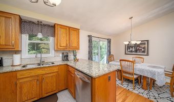 17 Wood Cove Dr, Coventry, RI 02816