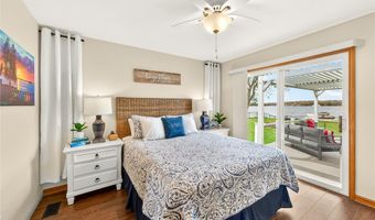 43055 Seaway Ave, Alexandria Bay, NY 13607