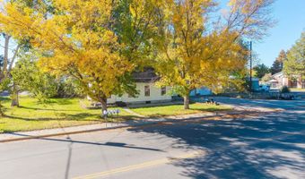 1182 S Meridian St, Blackfoot, ID 83221