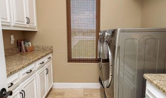1709 W Riverside Dr, Carlsbad, NM 88220
