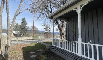 7042 Oak St, Bonners Ferry, ID 83805