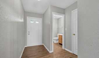 8133 Maple Stream Ln, Indianapolis, IN 46217