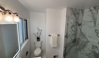 922 AVENIDA DEL SOL NE, Albuquerque, NM 87110