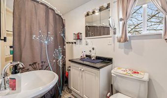 S2232 State Road 35, Alma, WI 54610