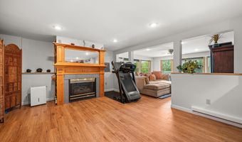 79 Apple Blossom Rd, Barre, VT 05641
