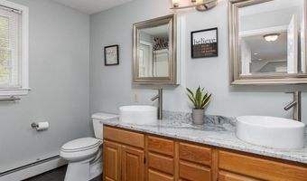 5 Heidi Ln, Bow, NH 03304