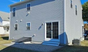 340 High Street St, Cumberland, RI 02864