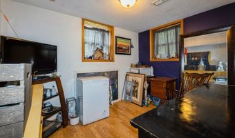 1525 Rapids St, Adel, IA 50003