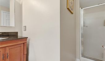 40 White Pine Dr, Glocester, RI 02814