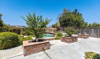 878 Rivertree Dr, Oceanside, CA 92058