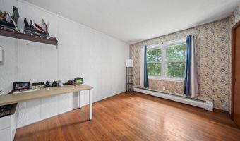 37 Anella Dr, Bethany, CT 06524