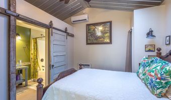 19 Leslie St, Apalachicola, FL 32320