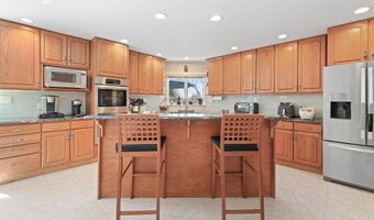 25 CARSDALE Dr, Belle Mead, NJ 08502