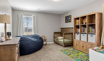 218 Little Man Dr, Boiling Springs, SC 29316