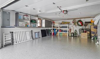 7 Aurora Dr, Cumberland, RI 02864