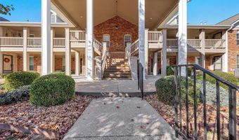 534 Oak Ridge Trails Ct, Ballwin, MO 63021