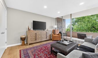 1000 Urlin Ave 209, Columbus, OH 43212
