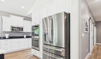 214 E Wapello St, Agency, IA 52530