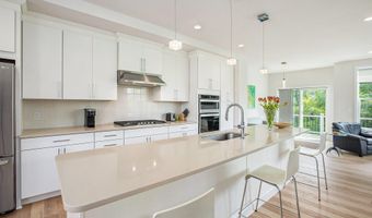 2990 Stoke Way, Ann Arbor, MI 48105