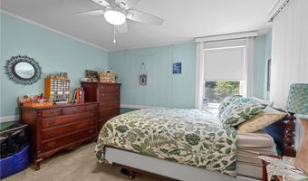 112 County Rd, Barrington, RI 02806