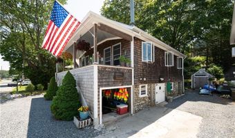 22 Harrison St, Bristol, RI 02809