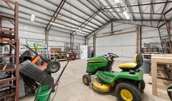 1812 N 150th St, Basehor, KS 66007