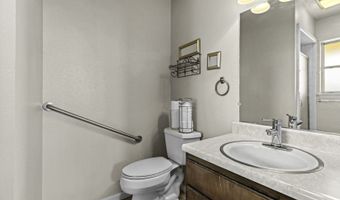 171 Big Oak Dr, Adkins, TX 78101