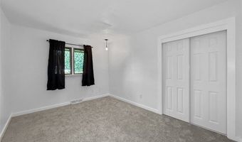 6785 NW 10th St, Des Moines, IA 50313