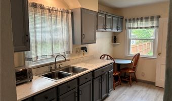 336 Taylor St, Amherst, OH 44001