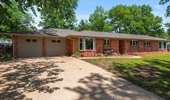 2318 Dorchester Dr, Bartlesville, OK 74006